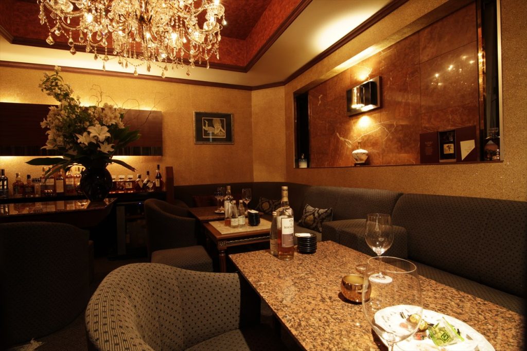 BAR YURUGI(ゆるぎ) - 店内