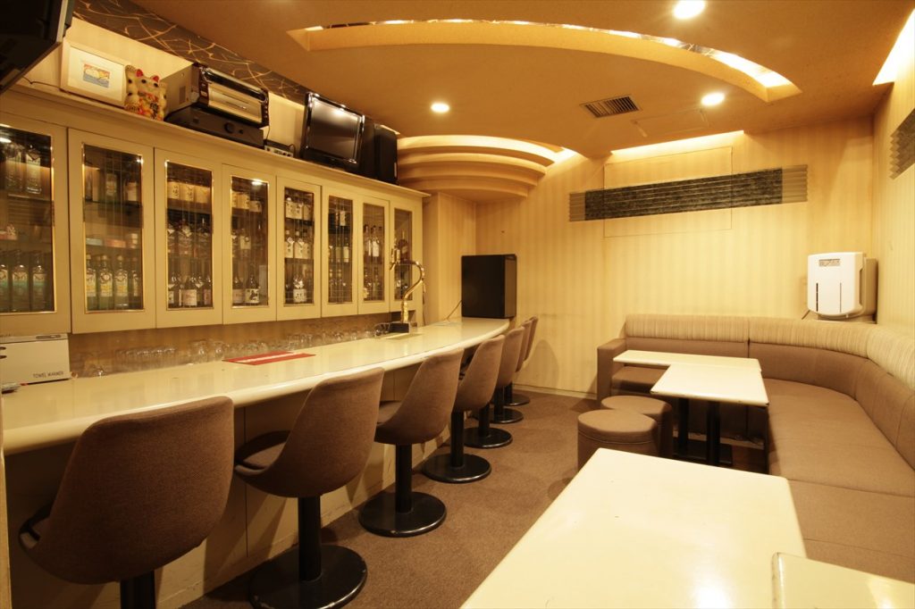 Bar エリー - 店内