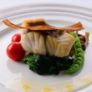 自慢の魚料理 スズキのポワレ が試食できるフェア Jasmac Yakumo Wedding ジャスマック八雲ウエディング公式サイト